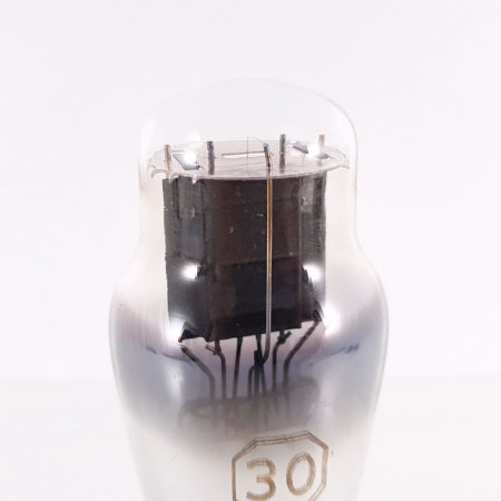 1 X 30 RCA TUBE. 1950s PROD. BLACK PLATES. SOLID GETTER. 103%. 9. CH92