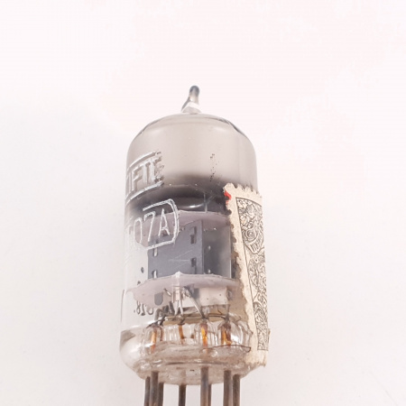 1 X 6BQ7 CIFTE TUBE. D-GETTER. 6. CH96