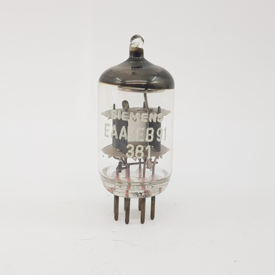 1 X EAA91 / EB91 / 6AL5 SIEMENS TUBE....