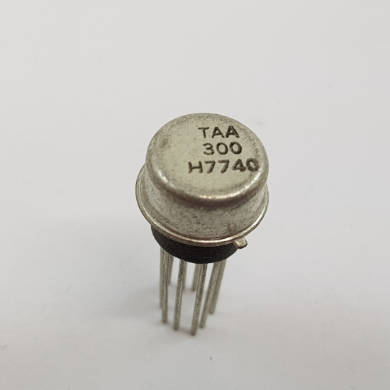 1 X TAA300 INTEGRATED CIRCUIT NOS. C608CU43F130323