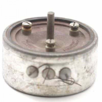 POTENTIOMETER ALTER 33K OHM LIN W/O ON/OFF NOS 1PC. CA303U1F070617 2