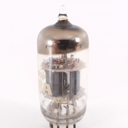 1 X 6U8A / 6AX8 / 6KD8 SYLVANIA TUBE. COPPER RODS. CO ENA