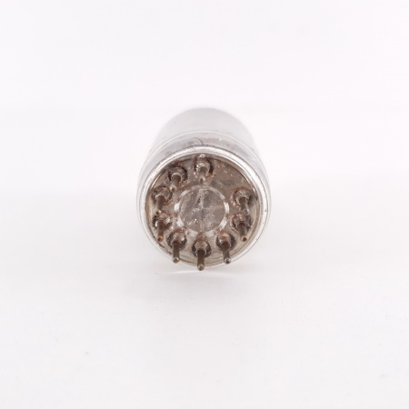 1 X 6U8A / 6AX8 / 6KD8 SYLVANIA TUBE. COPPER RODS. CO ENA