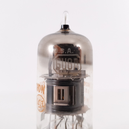 1 X 6U8A RCA TUBE. 1960s PROD. BLACK...