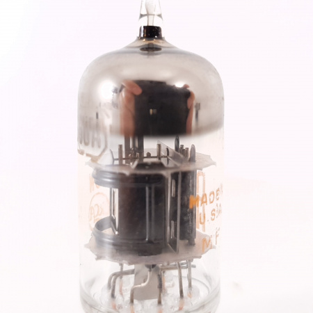1 X 6U8A RCA TUBE. 1960s PROD. BLACK PLATES. CO ENA