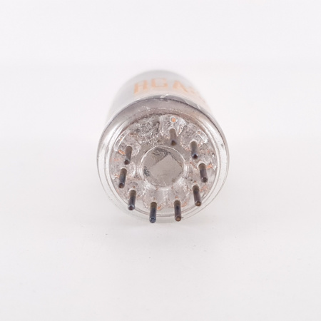 1 X 6U8A RCA TUBE. 1960s PROD. BLACK PLATES. CO ENA