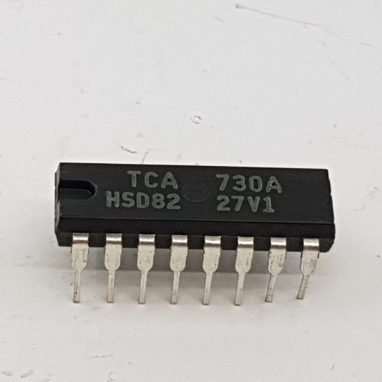 1 X TCA730A INTEGRATED CIRCUIT NOS....