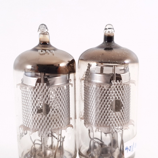 2 X EF86 VALVO TUBE. 1960s PROD. MESH...