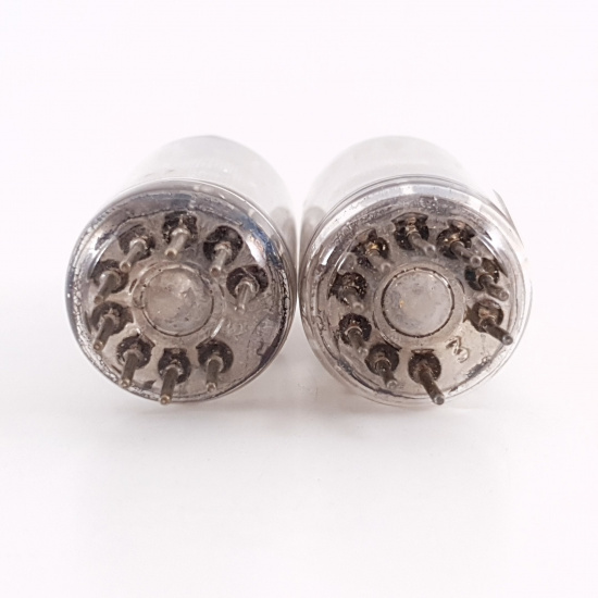 2 X EF86 VALVO TUBE. 1960s PROD. MESH...