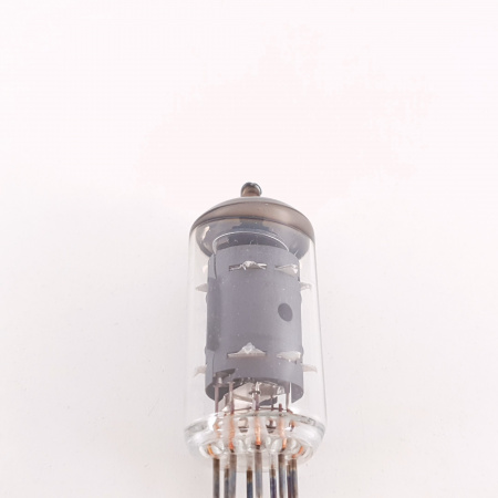 1 X EF86 RSD TUBE. TESLA PRODUCTION.