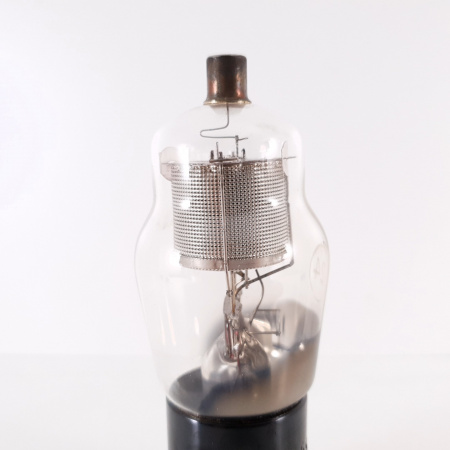 1 X 24 VISSEAUX TUBE. MESH PLATE. RECTANGULAR GETTER. 102%. USED. 7. CH118