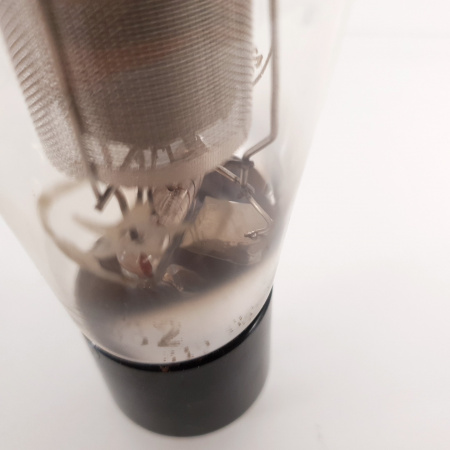 1 X EY624 / 24 METAL MAZDA TUBE. MESH PLATE. FLAT GETTER.