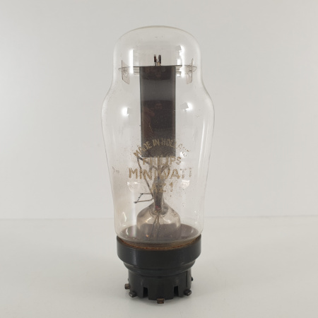 1 X AZ1 PHILIPS-MINIWATT TUBE. RECTANGULAR GETTER. 10. CH118