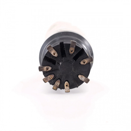 1 X AZ1 PHILIPS-MINIWATT TUBE. RECTANGULAR GETTER. 10. CH118