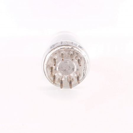 1 X 12AX7WA SYLVANIA TUBE. 17MM GREY PLATES. COPPER RODS. USED. 11. CH120