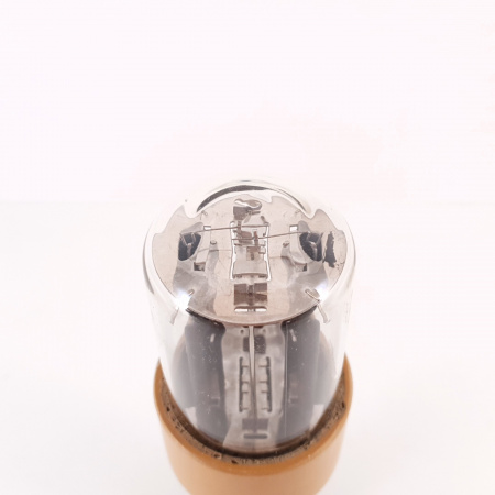 1 X 5R4WGA TUBE. BLACK PLATES. DUAL RECTANGULAR GETTER. 4. CH124