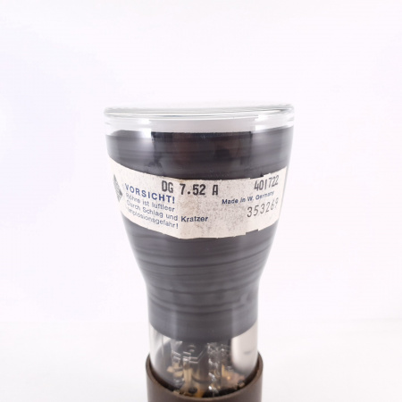 1 X DG7-52A TELEFUNKEN CATHODE TUBE RAY. CH132