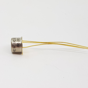 BC301 GOLD TRANSISTOR NOS....