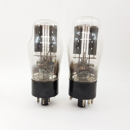 2 X AZ11 VALVO TUBE. RECTANGULAR GETTER. 3. CH89