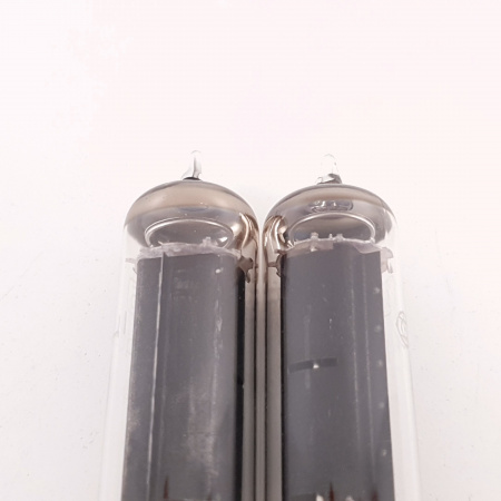 2 X 30A5 HITACHI TUBE. BLACK PLATES. COPPER RODS. 89/98% MATCHED PAIR.9. CH135