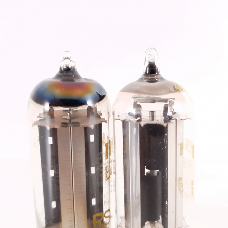 2 x EZ80 TESLA TUBE. 1950-60s PROD. SOLID GETTER. MATCHED PAIR. 10. CH135