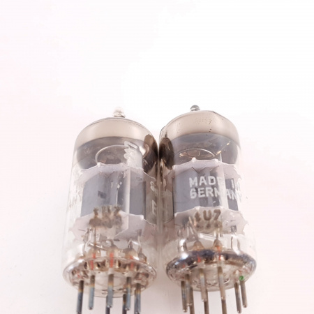 2 X ECC85 SIEMENS TUBE. 1960s PROD. COPPER RODS. MATCHED PAIR. 22. CH136