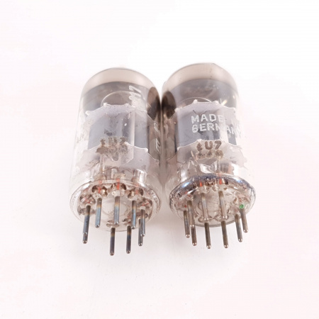2 X ECC85 SIEMENS TUBE. 1960s PROD. COPPER RODS. MATCHED PAIR. 22. CH136