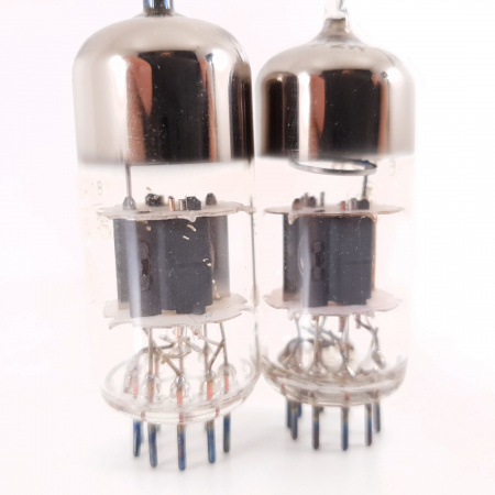 2 X 6T26 / ECC85 MAGNADYNE TUBE. COPPER RODS. MATCHED PAIR. 34. CH136