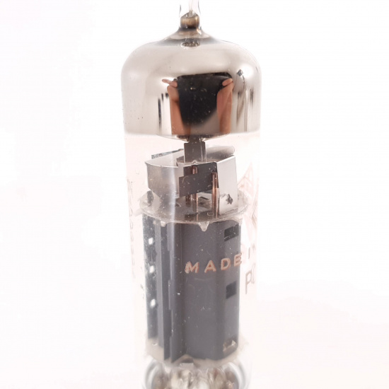 1 X PCL82 TELEFUNKEN TUBE. 1960s...