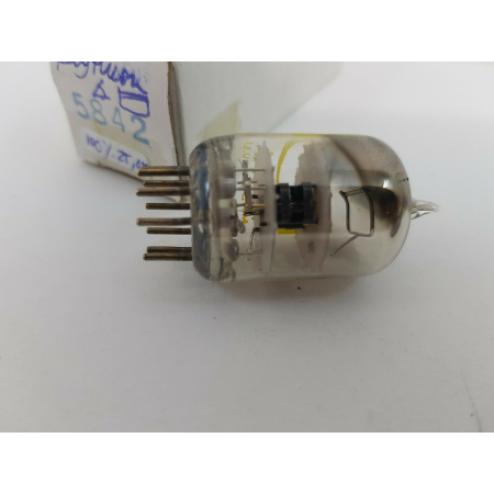 1 X 5842 RAYTHEON  SQUARE GETTER. NOS. RC19V1