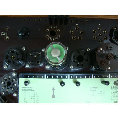 1 X EM2 TELEFUNKEN TUBE. USED. SEE DESCRIPTION. RCB42