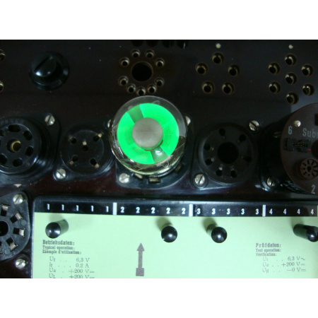 1 X EM2 TELEFUNKEN TUBE. USED. SEE DESCRIPTION. RCB42