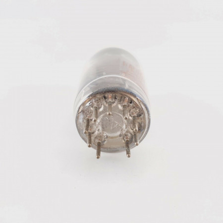 1 X 12AX7 RADIOTRON TUBE. 1960s. 17MM BLACK PLATES. 104/124% CX  ENA