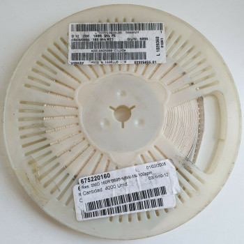 10 x 160R 1/8W 1% 100PPM SMD VISHAY RESISTOR. (R287) CA393U2500F190721