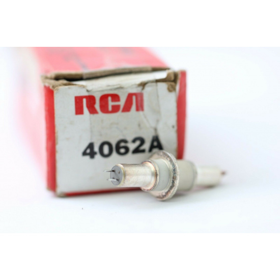 1 X 4062A RCA TUBE. NOS / NIB. RC96