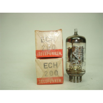 1 X ECH200 TELEFUNKEN TUBE....