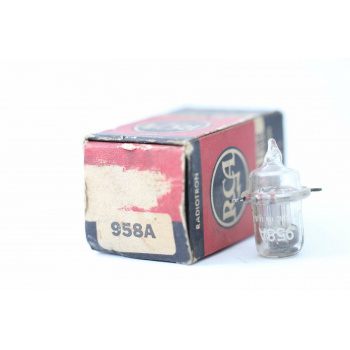 1 X 958A RCA TUBE. NOS/NIB....