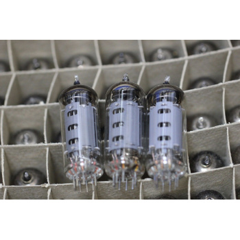 10 X ECH81 TUBE. TESLA...