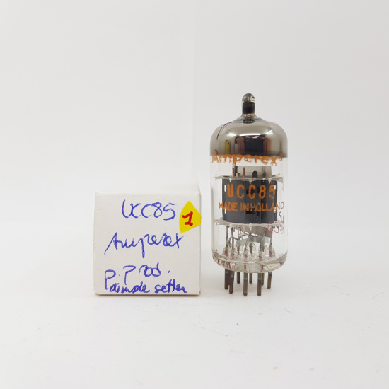 1 X UCC85 AMPEREX TUBE. PHILIPS PRODUCT. DIMPLE GETTER. NOS. RC101V1