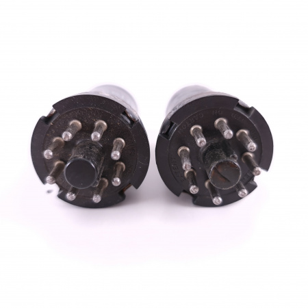 2 X 6SH7 ULTRON TUBE. 85/88% MATCHED PAIR. 10. CH137