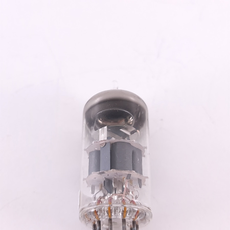 1 X ECC88 TESLA TUBE. 1960s PRODUCTION. GOLD GRID. UNPRINTED. 3. CH139