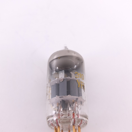 1 X E88CC TESLA TUBE. 1960s...