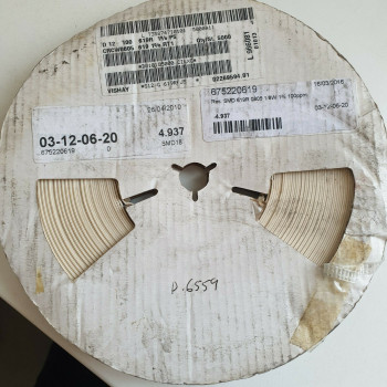 10 x 619R 1/8W 1% 100PPM SMD VISHAY RESISTOR. (R307) CA393U4900F190721