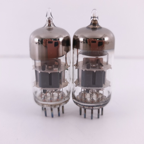 2 X 6922 SYLVANIA TUBE. 1970s...