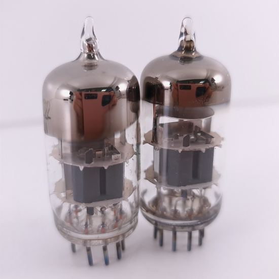 2 X 6922 SYLVANIA TUBE. 1970s...