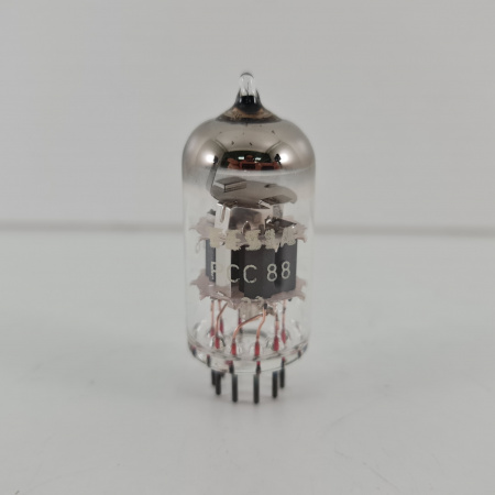 1 X PCC88 TESLA TUBE. 26. CH139