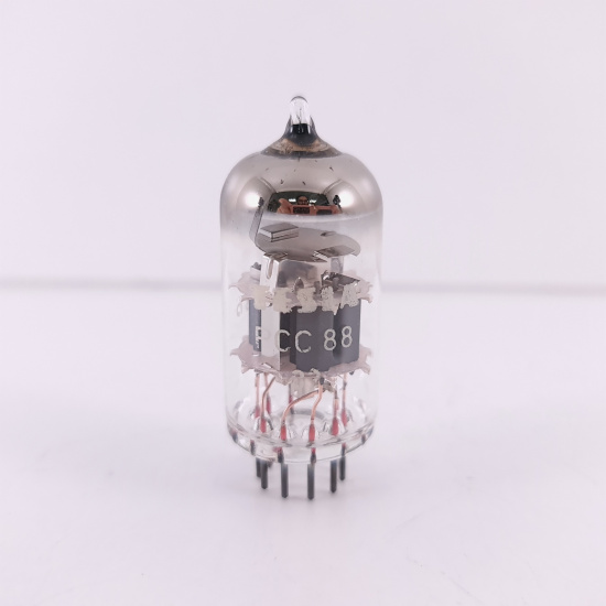 1 X PCC88 TESLA TUBE. 26. CH139