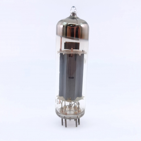 1 X PL82 MINIWATT TUBE. 1960s MULLARD PRODUCTION. B-CODES. 4. CH147