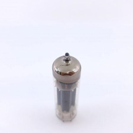 1 X PL82 MINIWATT TUBE. 1960s MULLARD PRODUCTION. B-CODES. 4. CH147