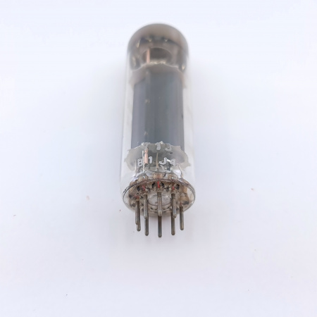 1 X PL82 MINIWATT TUBE. 1960s MULLARD PRODUCTION. B-CODES. 4. CH147